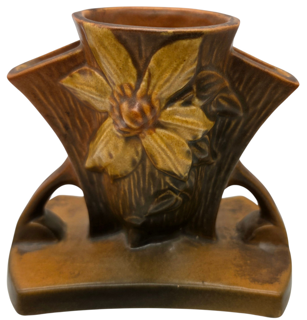 ROSEVILLE POTTERY CLEMATIS BROWN FLOWER VASE #192-5"